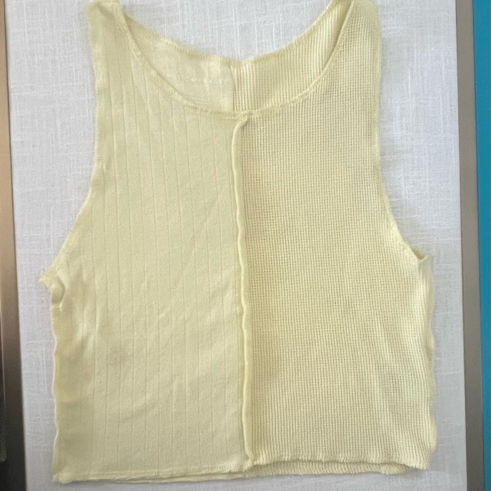 American Eagle pale yellow tank top size small